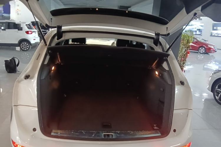 Used Audi Q5 2017 Plus 40 TFSI Technology Model Trunk