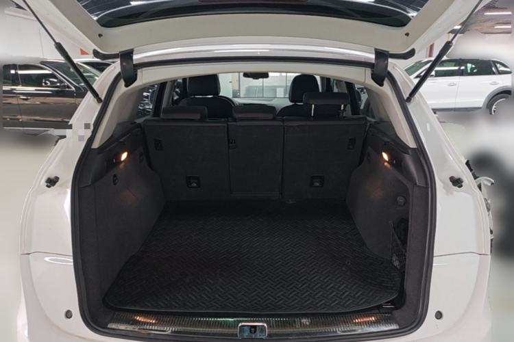 Used Audi Q5 2017 40 TFSI Technology Edition Trunk