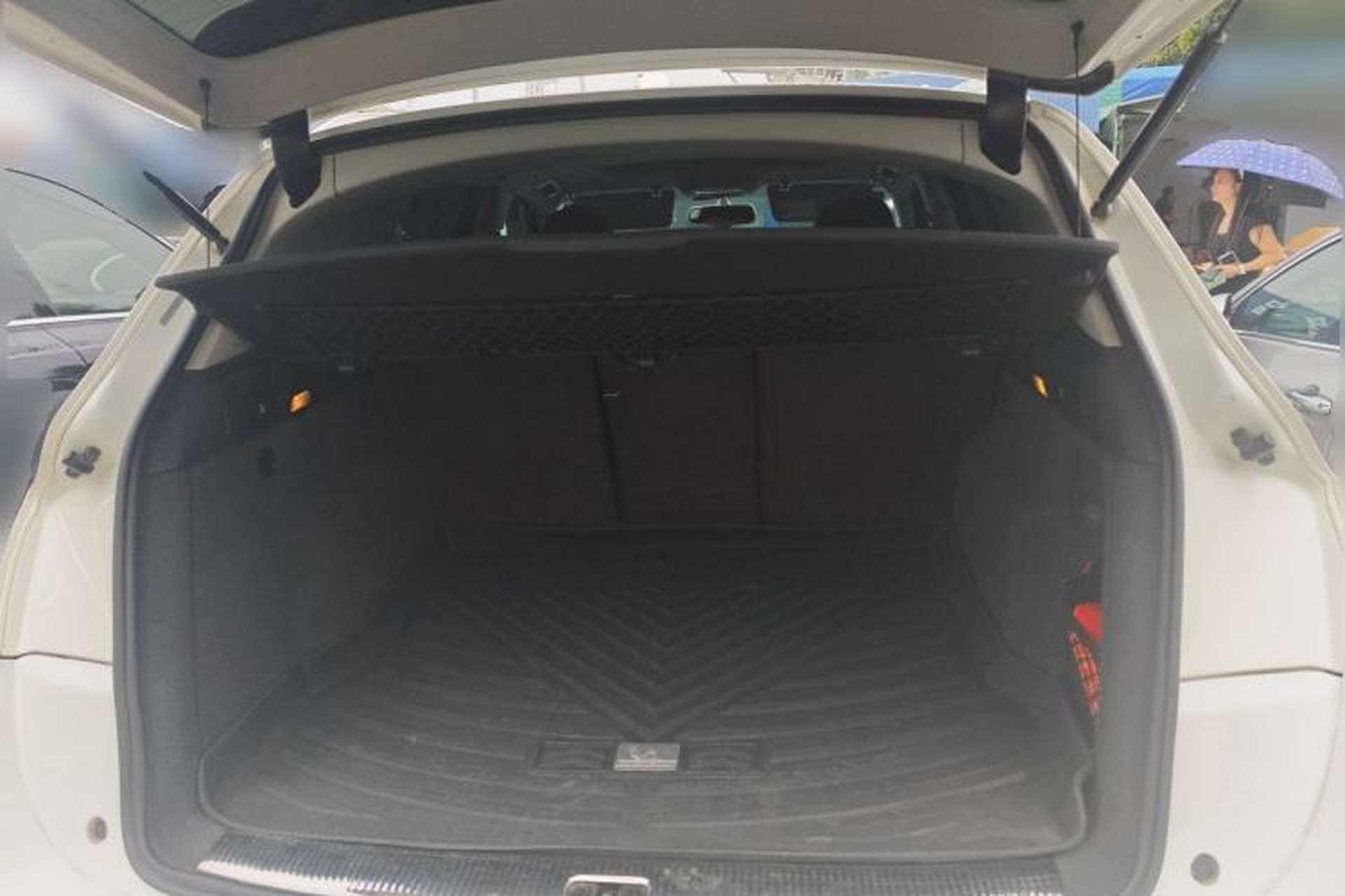 Used Audi Q5 2017 40 TFSI Comfort Model Trunk