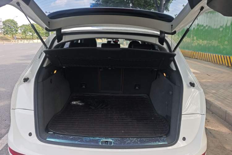 Used Audi Q5 2017 40 TFSI Technology Edition Trunk