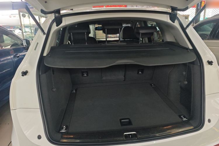 Used Audi Q5 2017 40 TFSI Technology Edition Trunk