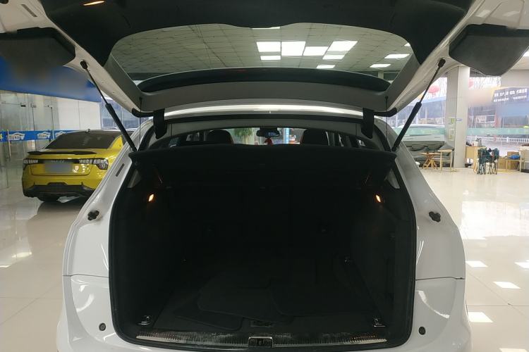 Used Audi Q5 2017 Plus 40 TFSI Technology Model Trunk