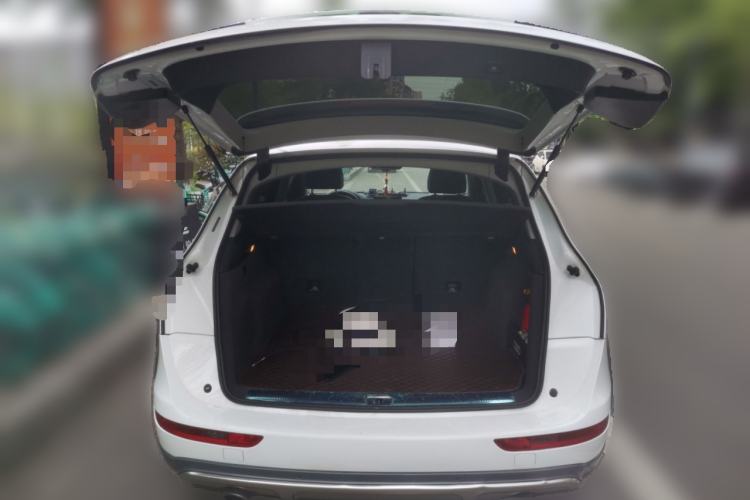Used Audi Q5 2017 Plus 40 TFSI Technology Model Trunk