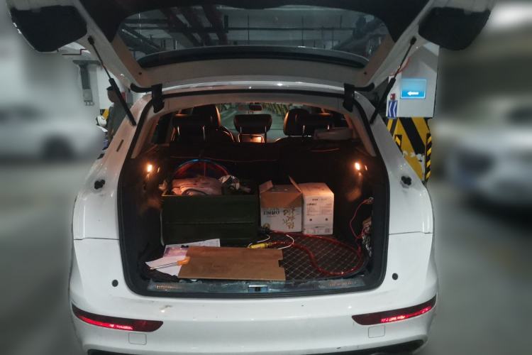 Used Audi Q5 2017 Plus 40 TFSI Ambition Model Trunk