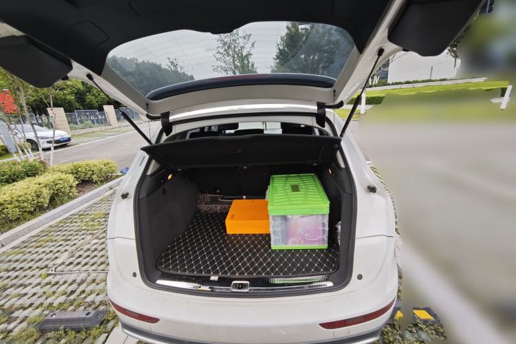 Used Audi Q5 2017 Plus 40 TFSI Technology Model Trunk