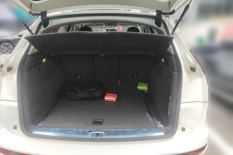 Used Audi Q5 2017 Plus 40 TFSI Technology Model Trunk