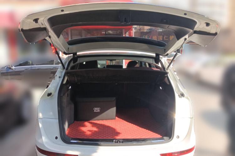 Used Audi Q5 2017 40 TFSI Technology Edition Trunk