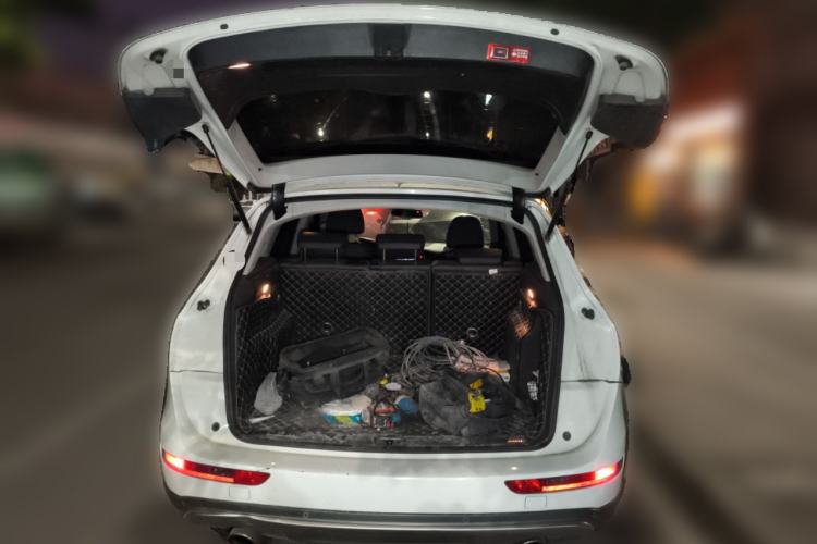 Used Audi Q5 2017 Plus 40 TFSI Comfort Model Trunk