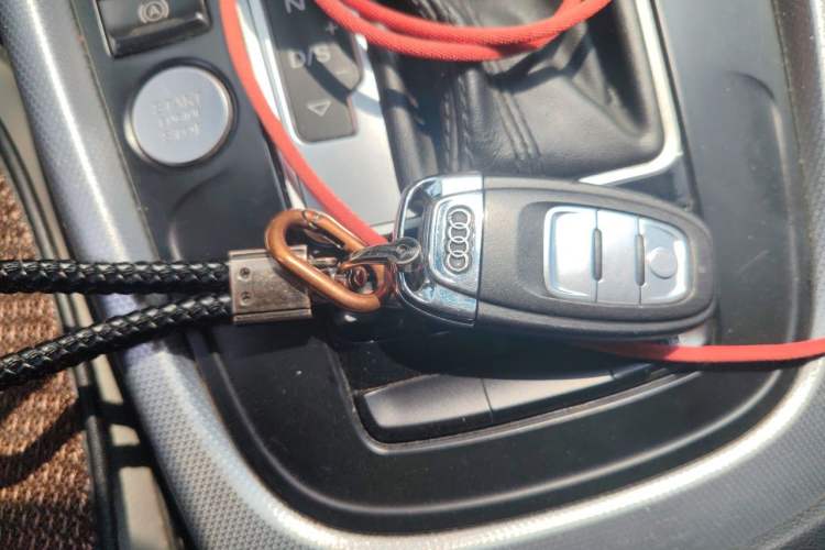 Used Audi Q5 2017 Plus 40 TFSI Technology Model Vehicle Key