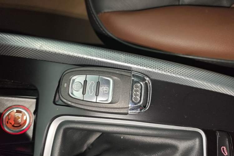 Used Audi Q5 2017 Plus 40 TFSI Technology Model Vehicle Key