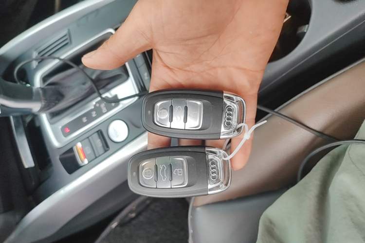 Used Audi Q5 2017 Plus 40 TFSI Technology Model Vehicle Key