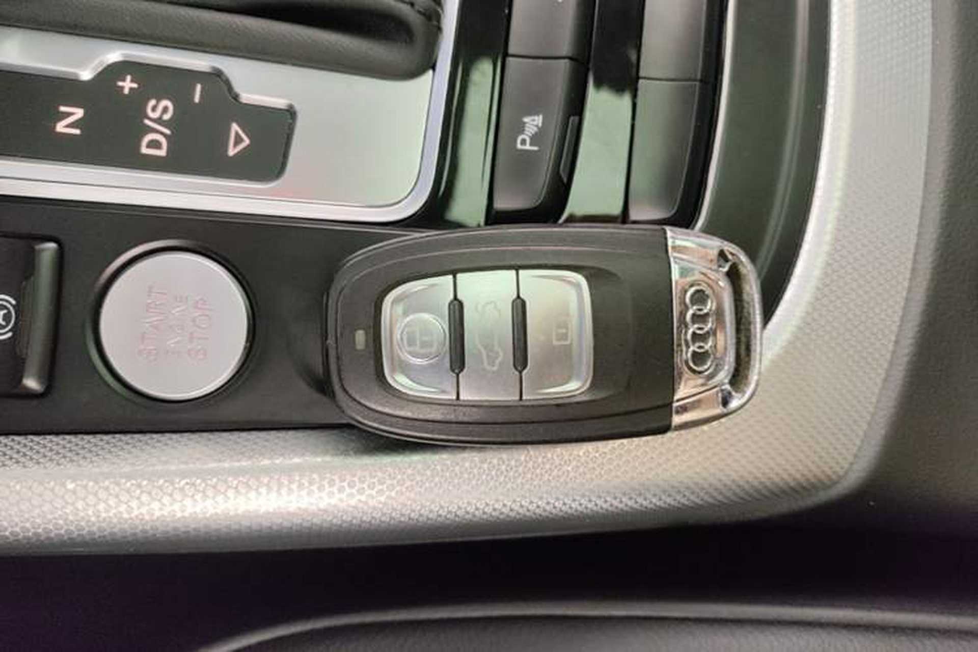 Used Audi Q5 2017 40 TFSI Technology Edition Vehicle Key