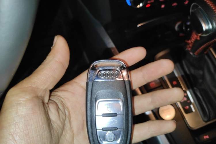 Used Audi Q5 2017 Plus 40 TFSI Technology Model Vehicle Key