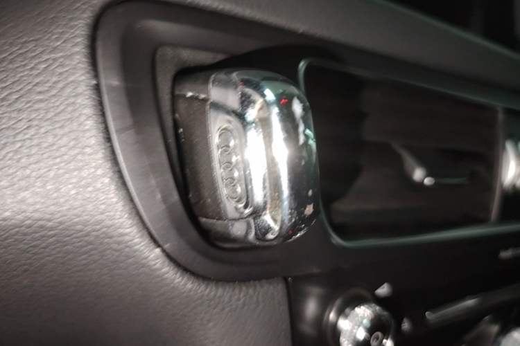 Used Audi Q5 2017 Plus 40 TFSI Ambition Model Vehicle Key