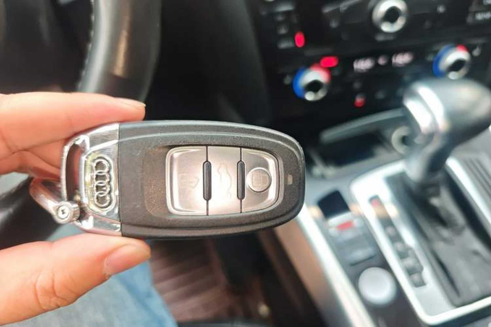 Used Audi Q5 2017 Plus 40 TFSI Technology Model Vehicle Key