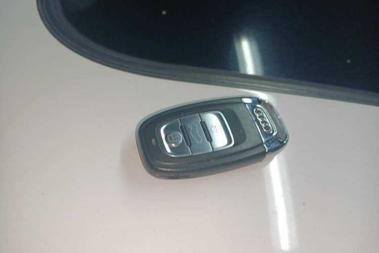 Used Audi Q5 2017 Plus 40 TFSI Technology Model Vehicle Key