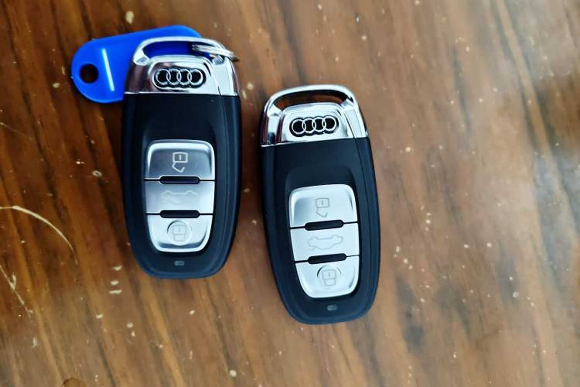 Used Audi Q5 2017 Plus 40 TFSI Technology Model Vehicle Key