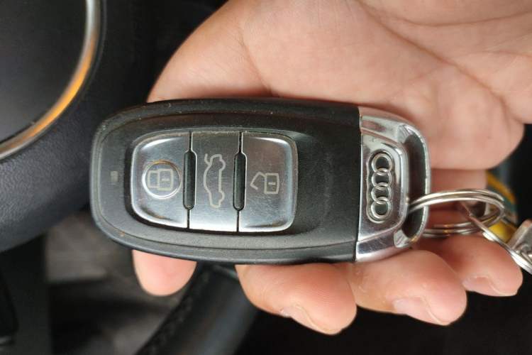 Used Audi Q5 2017 Plus 40 TFSI Technology Model Vehicle Key