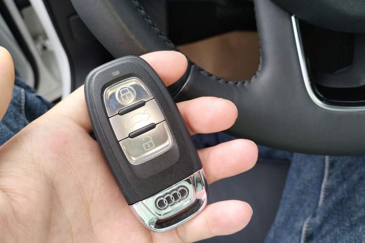 Used Audi Q5 2017 Plus 40 TFSI Technology Model Vehicle Key