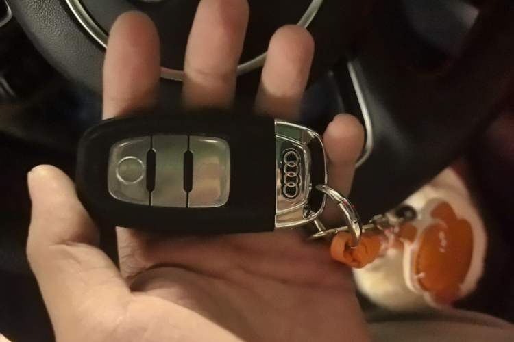 Used Audi Q5 2017 40 TFSI Technology Edition Vehicle Key
