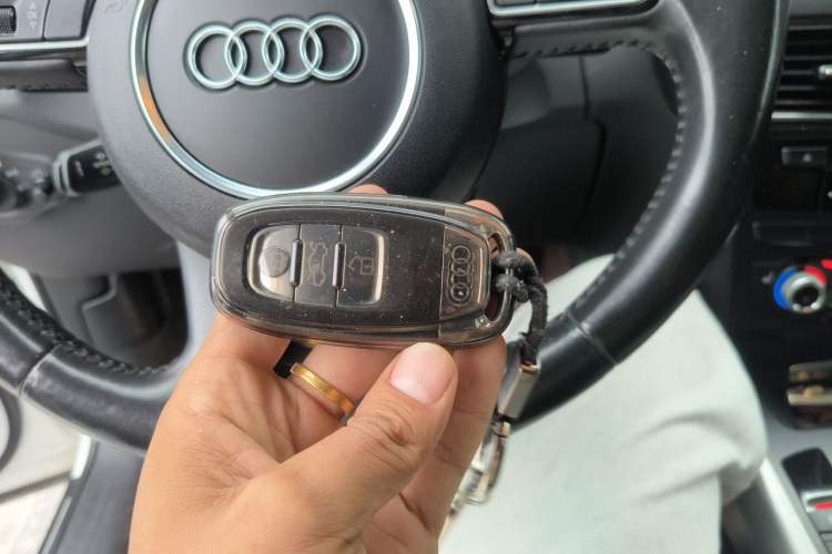 Used Audi Q5 2017 40 TFSI Dynamic Edition Vehicle Key