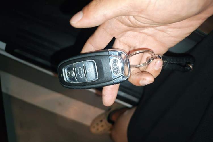 Used Audi Q5 2017 40 TFSI Technology Edition Vehicle Key