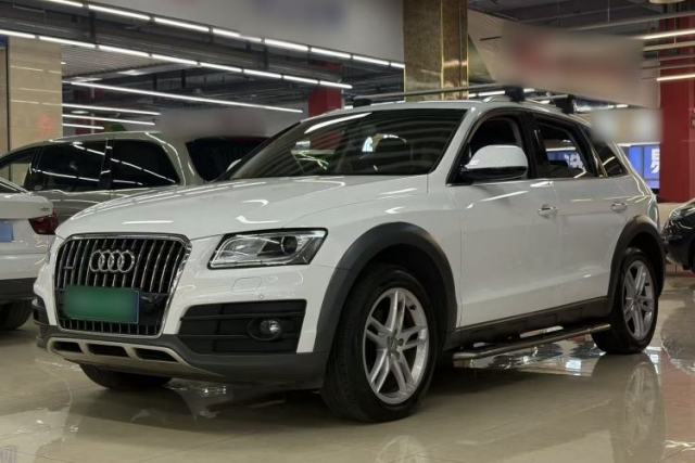 Used Audi Q5 2017 Plus 40 TFSI Technology Model