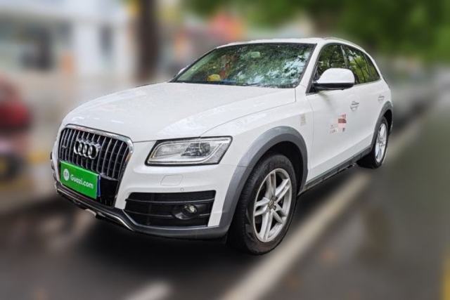 Used Audi Q5 2017 Plus 40 TFSI Technology Model