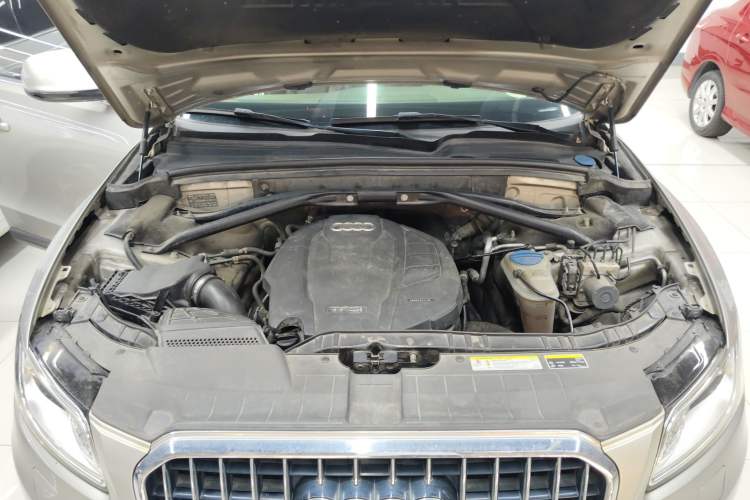 Used Audi Q5 2017 40 TFSI Ambition Edition Engine Bay