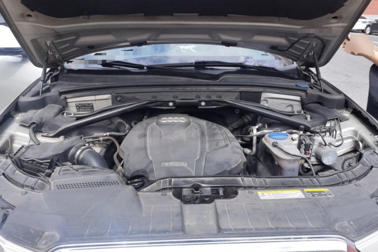 Used Audi Q5 2017 40 TFSI Ambition Edition Engine Bay