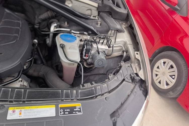 Used Audi Q5 2017 Plus 40 TFSI Technology Model Engine Bay Left