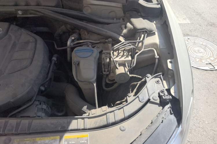 Used Audi Q5 2017 Plus 40 TFSI Technology Model Engine Bay Left
