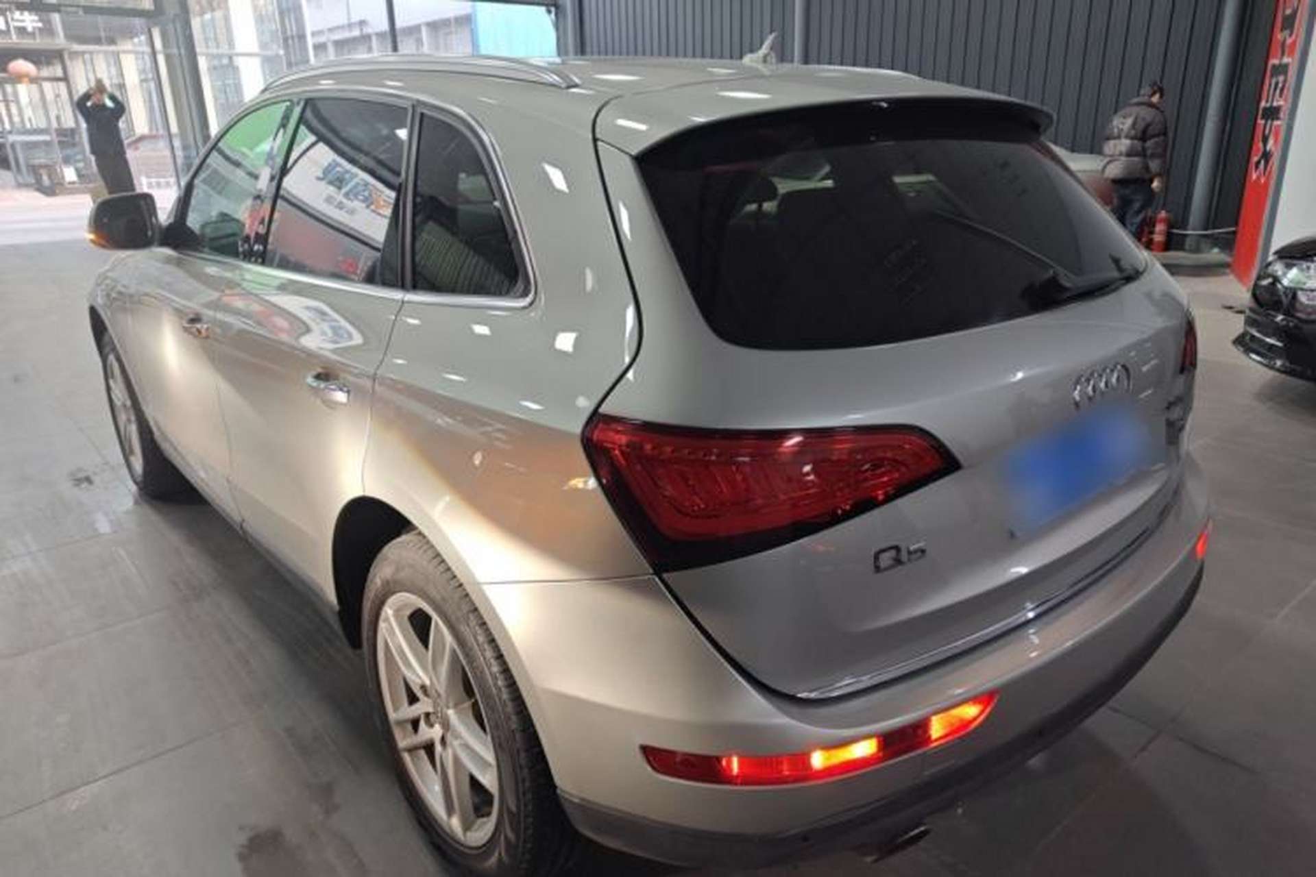 Used Audi Q5 2017 40 TFSI Comfort Model Exterior 2
