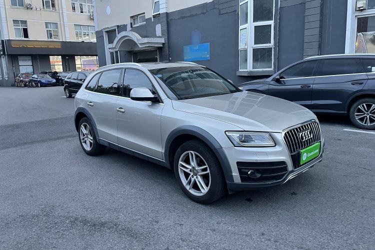 Used Audi Q5 2017 Plus 40 TFSI Technology Model Exterior 2