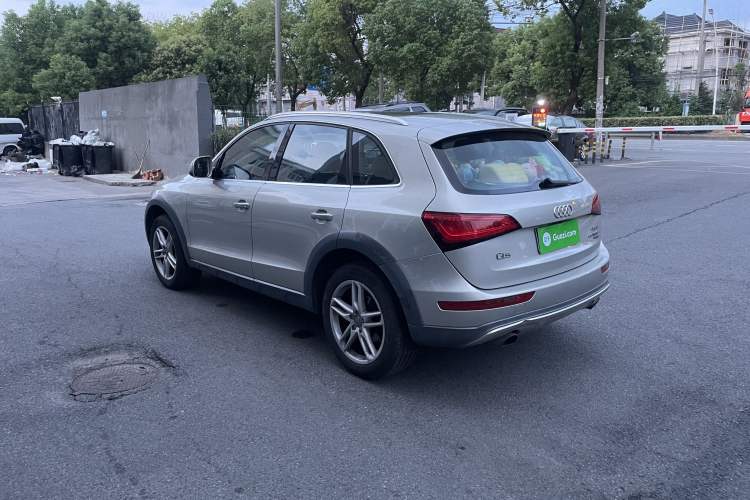 Used Audi Q5 2017 Plus 40 TFSI Technology Model Exterior 3