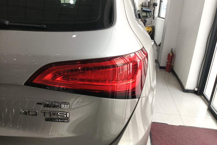 Used Audi Q5 2017 Plus 40 TFSI Ambition Model Exterior 3