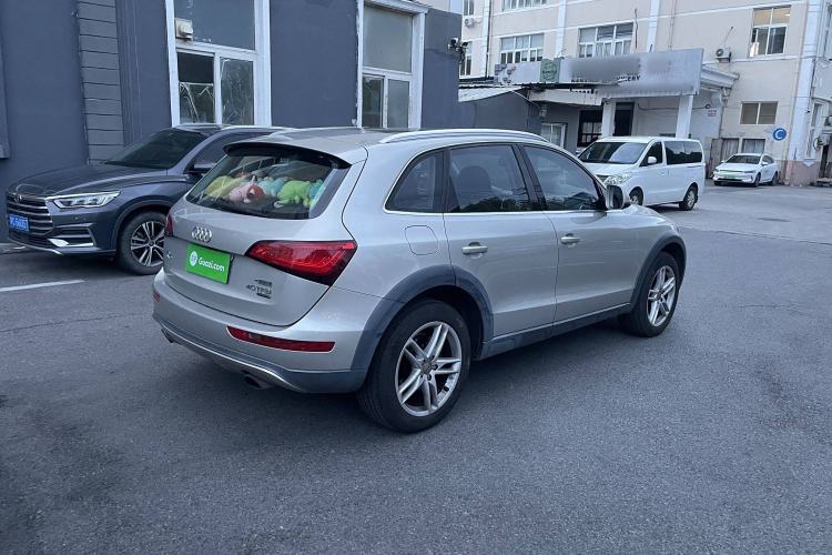 Used Audi Q5 2017 Plus 40 TFSI Technology Model Exterior 5