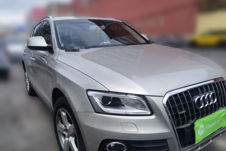 Used Audi Q5 2017 40 TFSI Ambition Edition Front Right 45 Deg