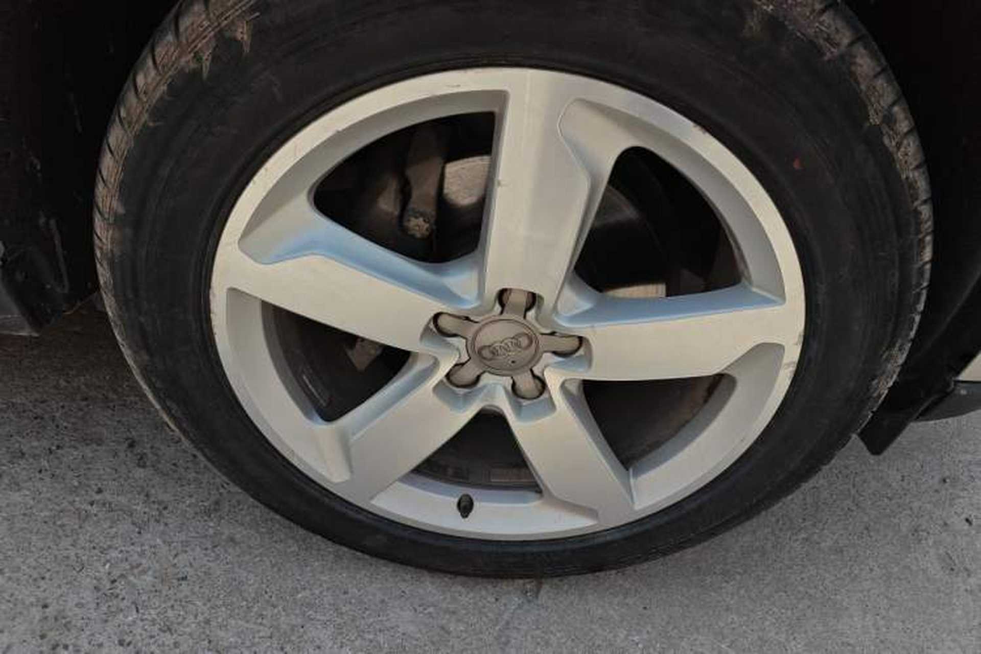Used Audi Q5 2017 40 TFSI Ambition Edition Right Front Wheel Hub