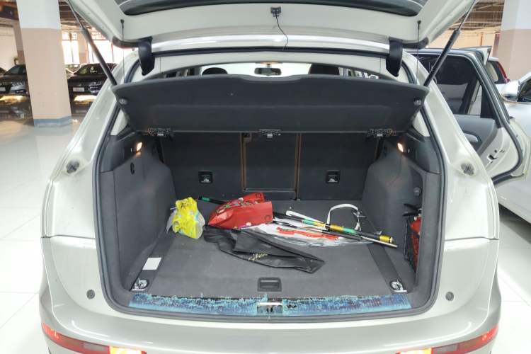 Used Audi Q5 2017 40 TFSI Ambition Edition Trunk