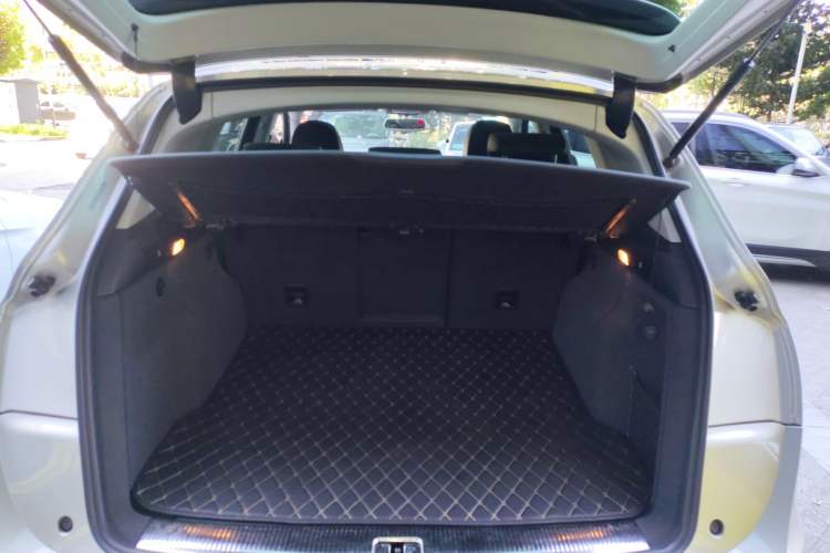 Used Audi Q5 2017 Plus 40 TFSI Technology Model Trunk