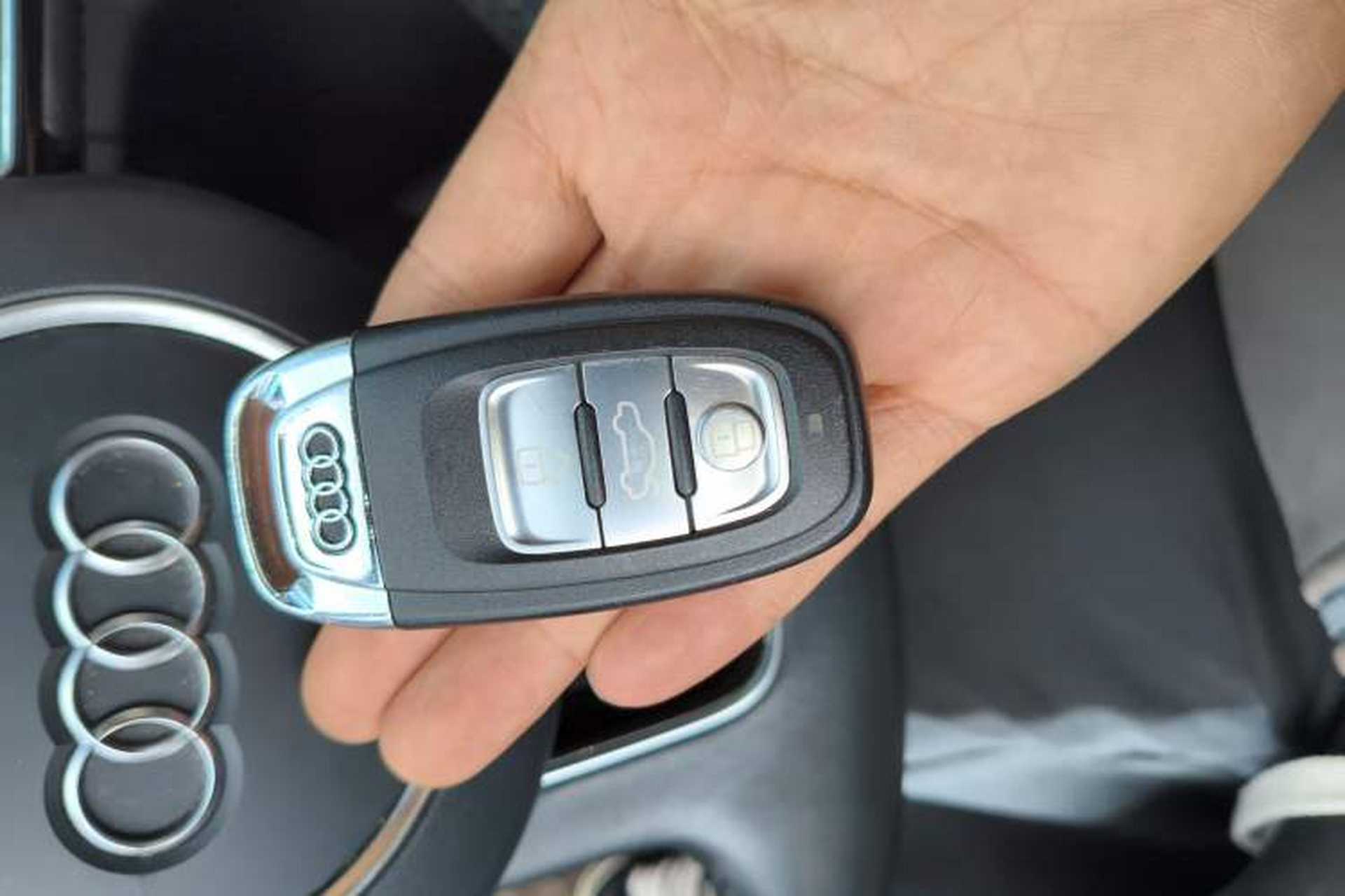 Used Audi Q5 2017 40 TFSI Technology Edition Vehicle Key