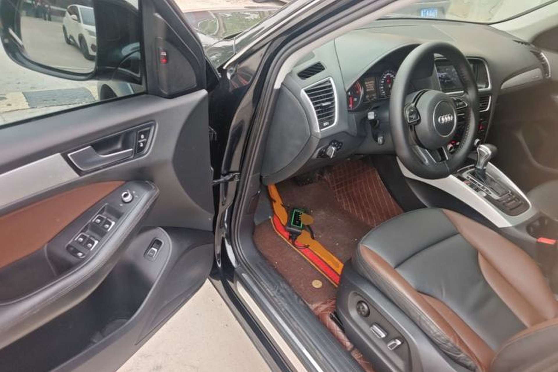 Used Audi Q5 2018 Collector's Edition 40 TFSI Technology Model Driver Seat