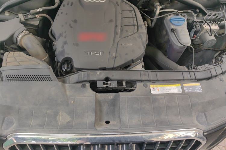 Used Audi Q5 2018 Collector's Edition 40 TFSI Technology Model Engine Bay