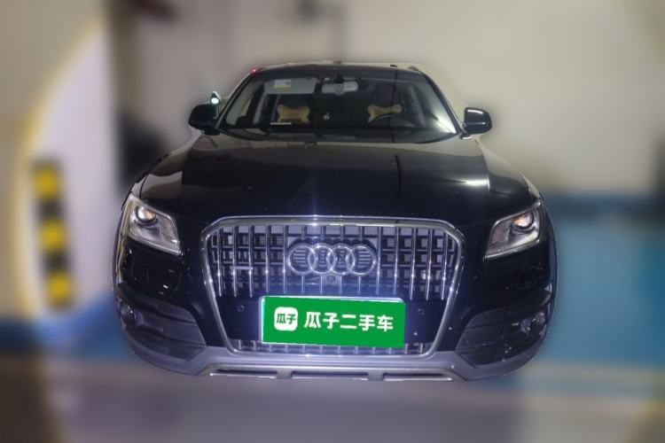 Used Audi Q5 2018 Collector's Edition 40 TFSI Technology Model Front