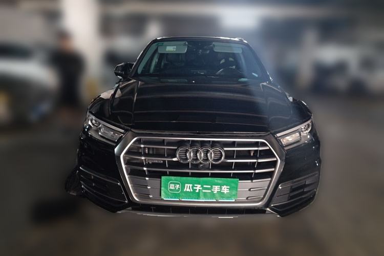 Used Audi Q5 2018 Collector's Edition 40 TFSI Ambition Model Front