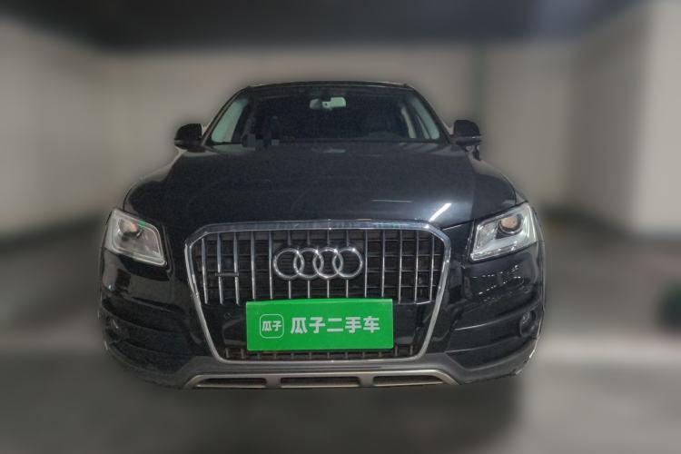 Used Audi Q5 2018 Collector's Edition 40 TFSI Technology Model Front