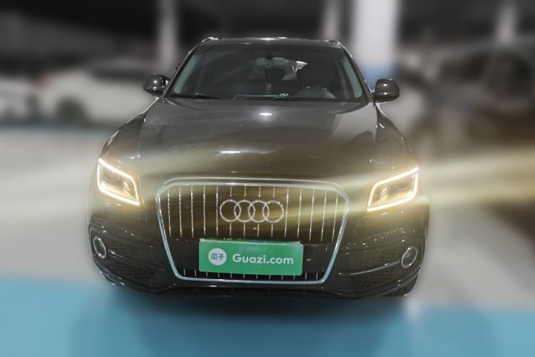 Used Audi Q5 2018 Collector's Edition 40 TFSI Ambition Model Front