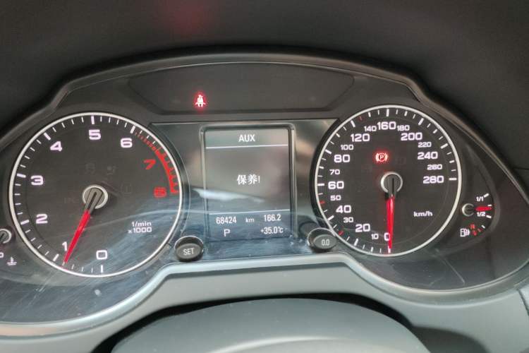 Used Audi Q5 2018 Collector's Edition 40 TFSI Technology Model Instrument Cluster