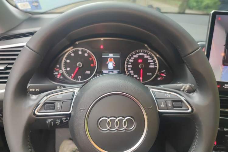 Used Audi Q5 2018 Collector's Edition 40 TFSI Technology Model Instrument Cluster